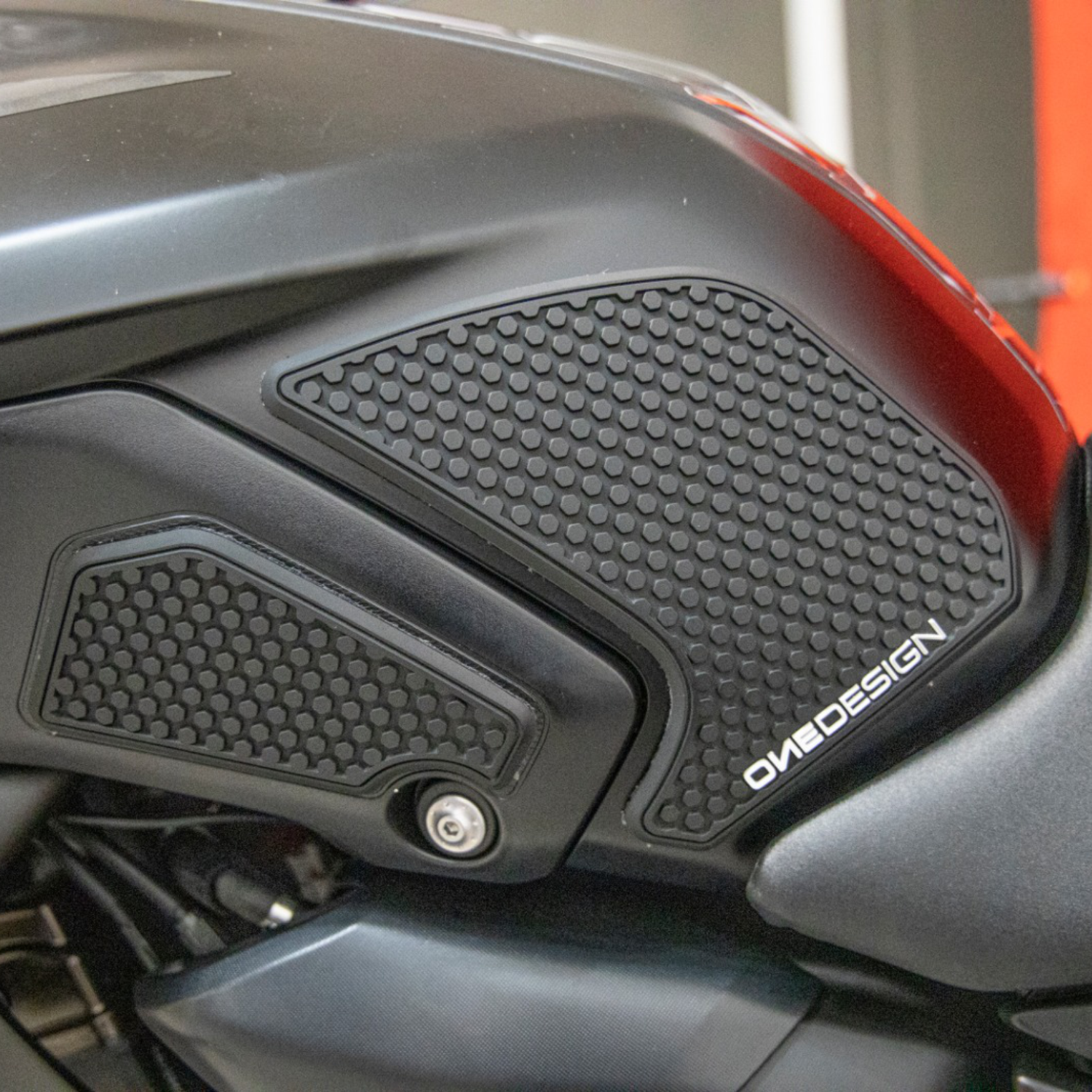 Протектор за резервоар YAMAHA MT-07 2018-2020г. BLACK - Image 3